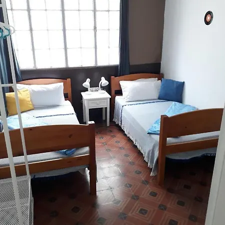 The House B&b-pensión 2*