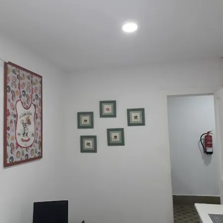 The House B&b-pensión 2*