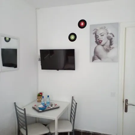 The House B&b-pensión Pensión